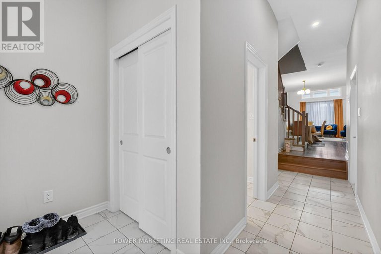 29363173/528-enclave-lane/town-of-rockland/clarence-rockland/ontario/K4K0M8_5