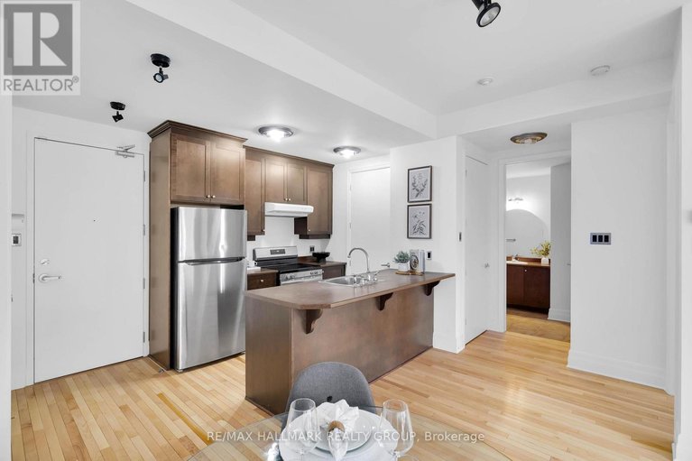 29620536/705-420-berkley-avenue/westboro-west/ottawa/ontario/K2A4H5_7