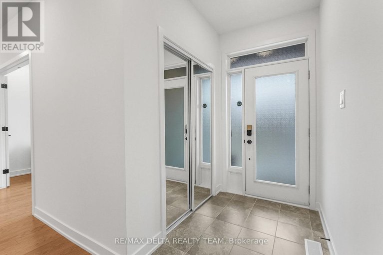 29613825/39-angel-heights/stittsville-south/ottawa/ontario/K2S2N2_3