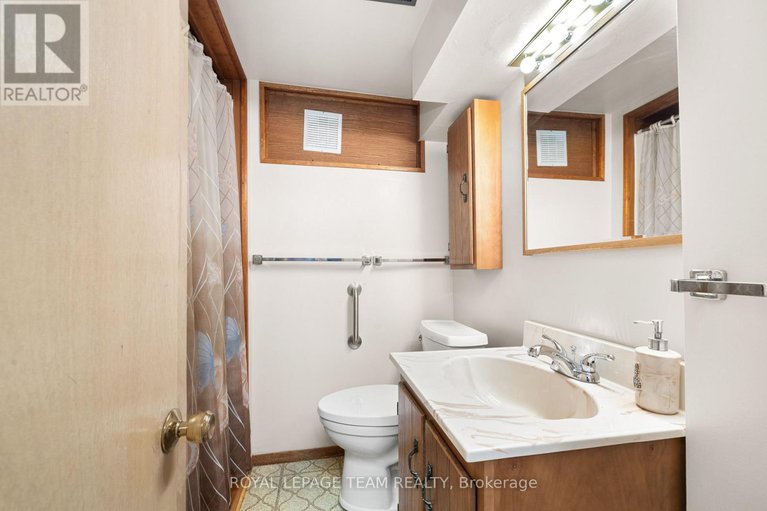 28874346/660-sandra-avenue/elmvale-acres/ottawa/ontario/K1G2Z8_24
