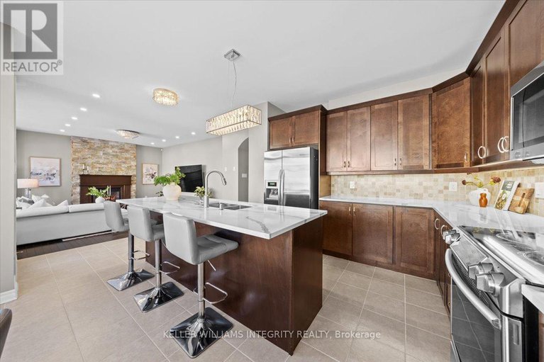 28186081/636-rosehill-avenue/stittsville-north/ottawa/ontario/K2S0K2_16