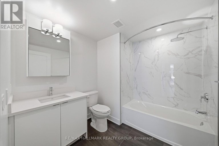 29589401/1703-180-george-street/lower-townbyward-market/ottawa/ontario/K1N0G8_22