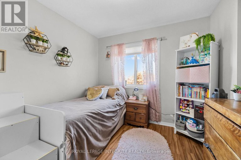 29024961/13-banchory-crescent/morgans-grantsouth-march/ottawa/ontario/K2K2V4_23