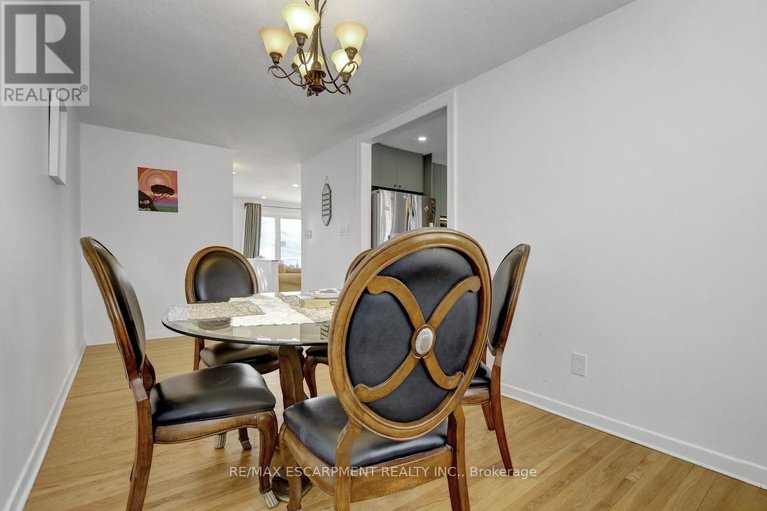 29633937/31-bellfield-street/bayshore/ottawa/ontario/K2B6K7_20