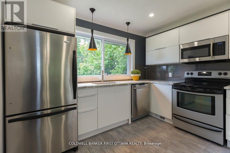28574772/34-westwood-drive/meadowlandscrestview/ottawa/ontario/K2G2X1_26