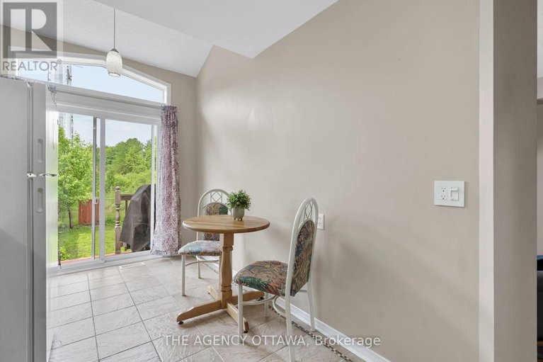 28611358/55-springcreek-crescent/bridlewood/ottawa/ontario/K2M2M2_13