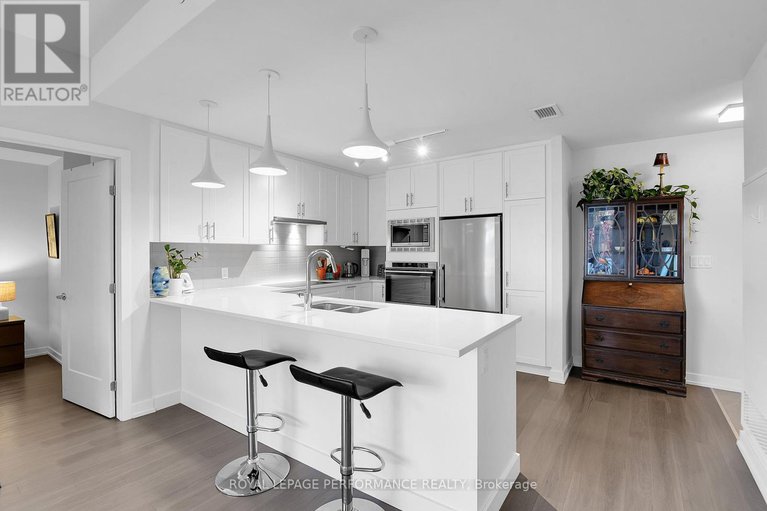 28993305/301-570-de-mazenod-avenue/ottawa-east/ottawa/ontario/K1S5X2_10