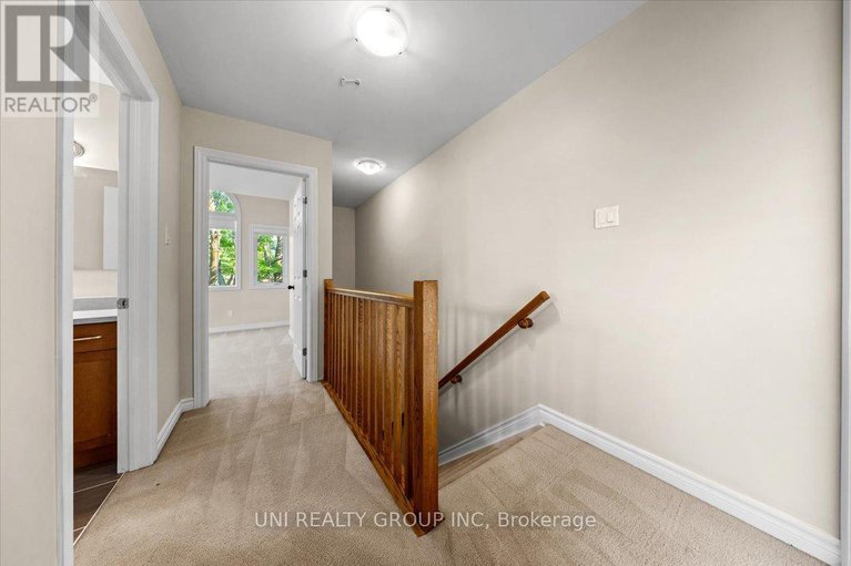 28615554/1253-shillington-avenue/carlington/ottawa/ontario/K1Z8A1_16
