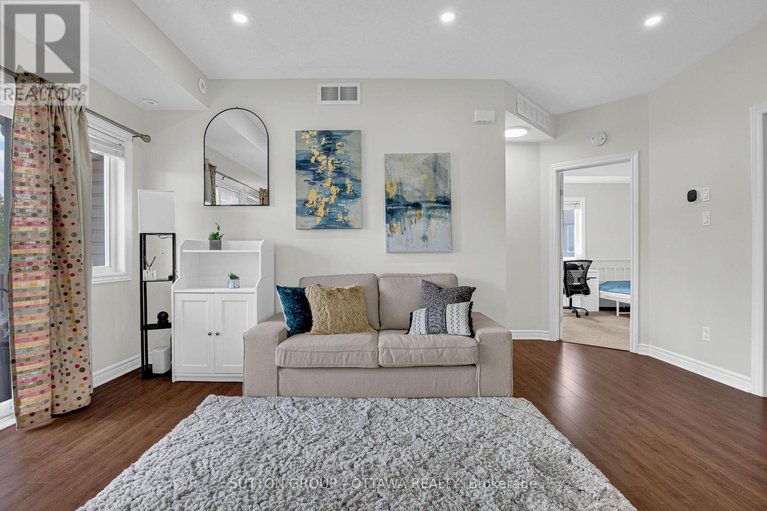 28285960/f-241-crestway-drive/barrhaven-east/ottawa/ontario/K2G0A9_9