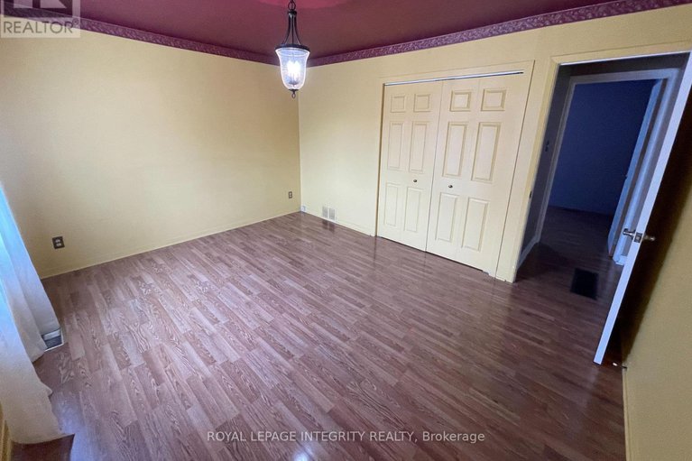 28908367/469-guy-street/castle-heights/ottawa/ontario/K1K1C1_19