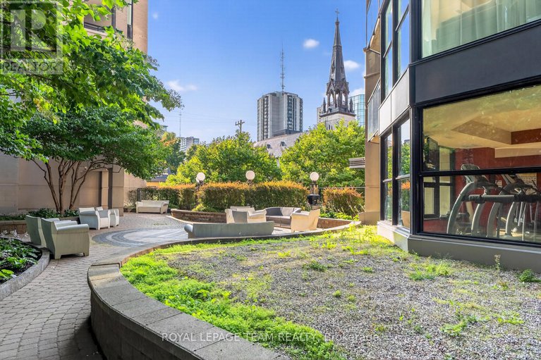 29420427/1902-235-kent-avenue/ottawa-centre/ottawa/ontario/K2P0A5_30