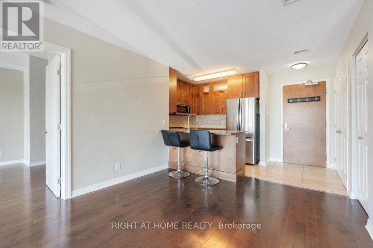 28769026/2802-242-rideau-street/sandy-hill/ottawa/ontario/K1N0B7_25