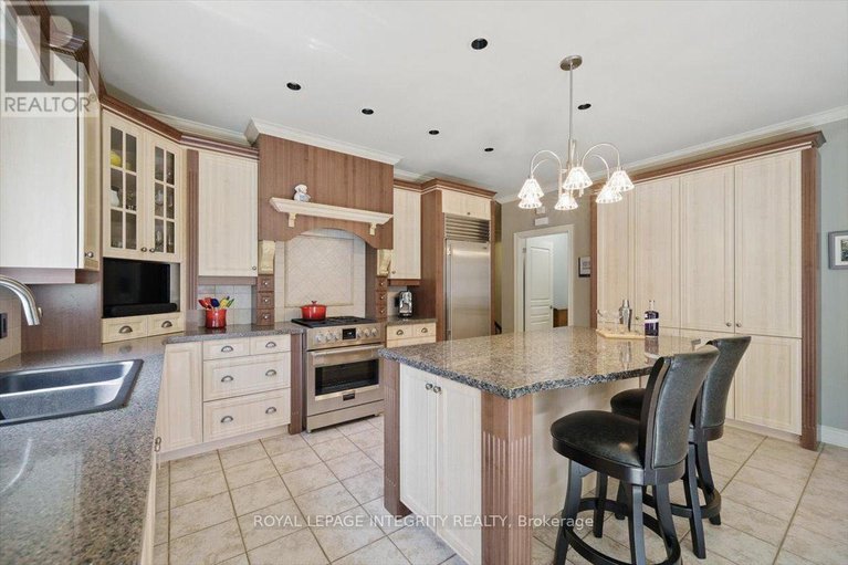 28570017/137-beaumont-avenue/town-of-rockland/clarence-rockland/ontario/K4K1R7_16