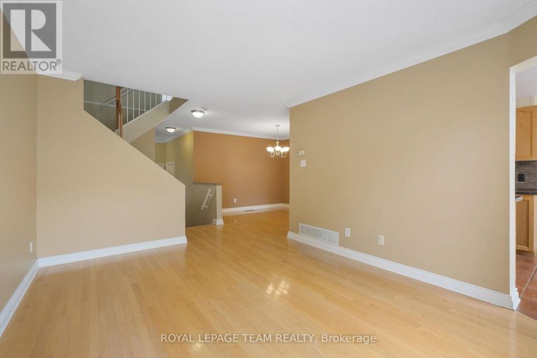28777335/6201-arbourwood-drive/chapel-hill/ottawa/ontario/K1C7L6_11