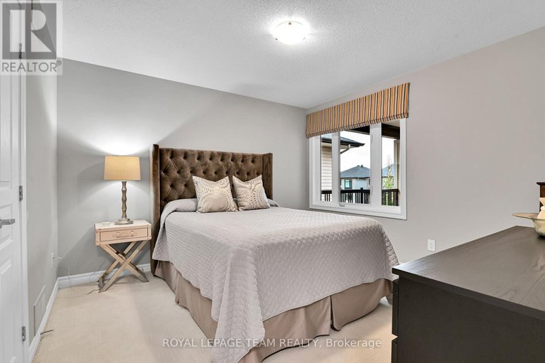 29061486/743-brian-good-avenue/riverside-southgloucester-glen/ottawa/ontario/K4M0E3_26