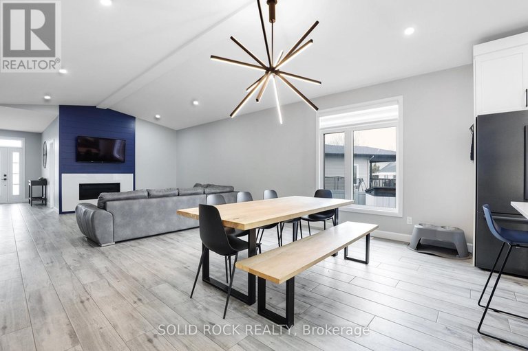 29623865/216-filion-street/embrun/russell/ontario/K0A1W0_16