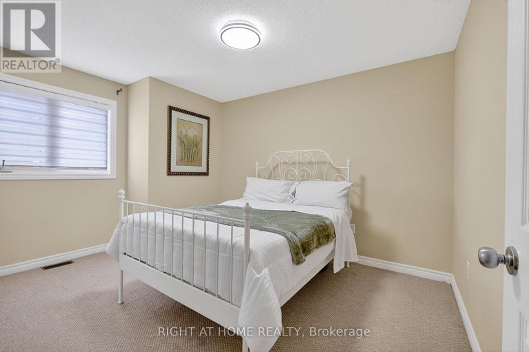 28972489/380-quartz-avenue-n/town-of-rockland/clarence-rockland/ontario/K4K0C7_33
