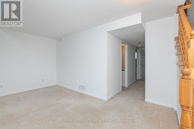 29354270/242-gershwin-private/westcliffe-estates/ottawa/ontario/K2H1G5_19