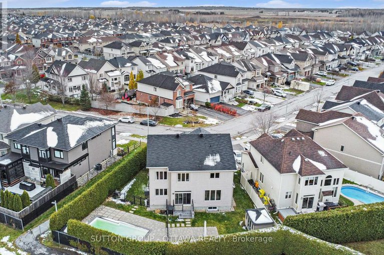 29120499/1969-plainhill-drive/notting-hillsummerside/ottawa/ontario/K4A0G1_2