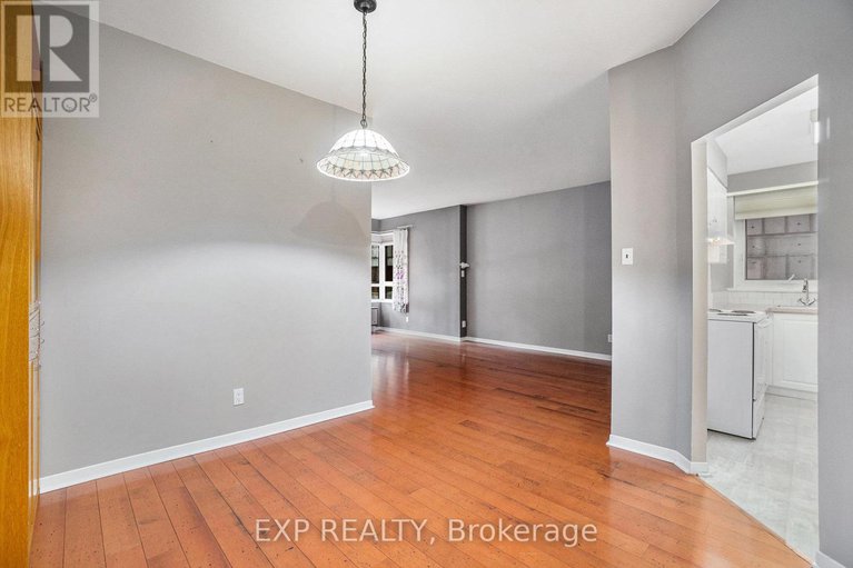 28573947/107-80-sandcastle-drive/leslie-park/ottawa/ontario/K2H9E7_5
