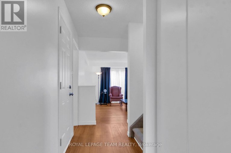 29645242/d-30-black-forest-lane/arbeatha-park/ottawa/ontario/K2H5C8_6