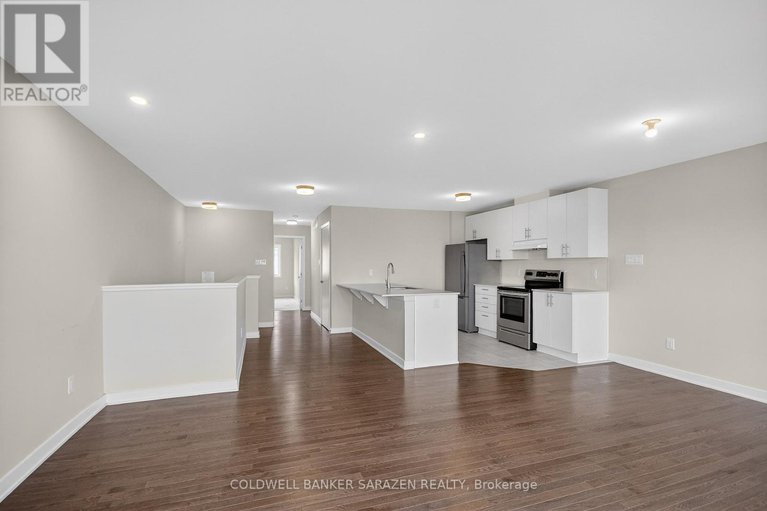 29143525/6323-perth-street/btwn-franktown-rd-fallowfield-rd/ottawa/ontario/K0A2Z0_17