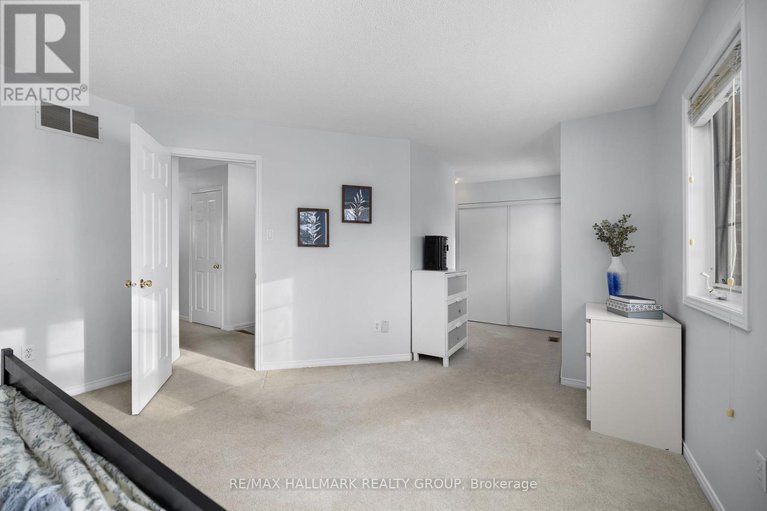 29358699/60-ipswich-terrace/morgans-grantsouth-march/ottawa/ontario/K2K2R3_18