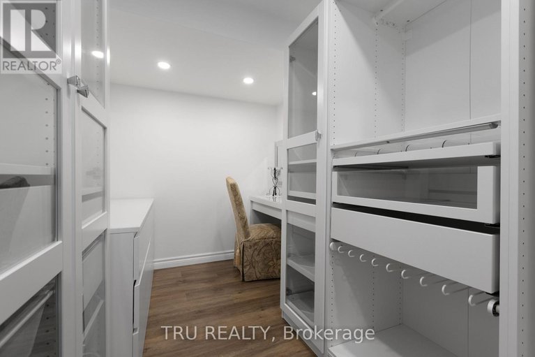 28714500/18-gannet-street-w/carson-meadows/ottawa/ontario/K1K4T7_40