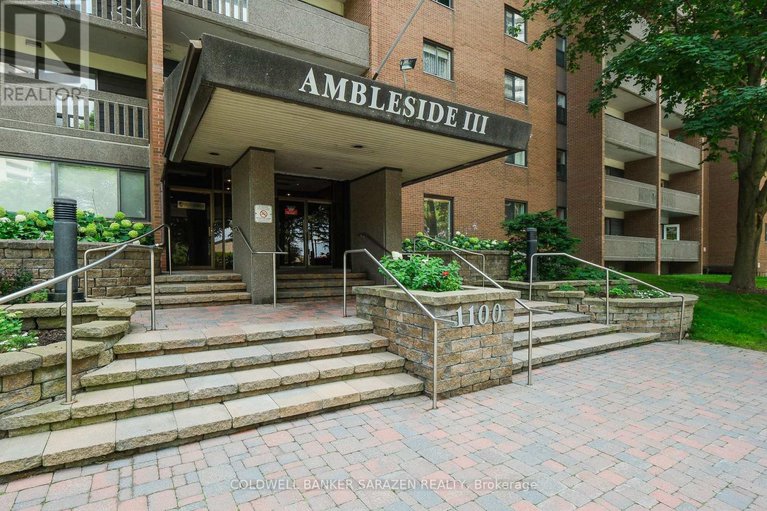 28447269/1115-1100-ambleside-drive/woodroffe/ottawa/ontario/K2B8G6_2
