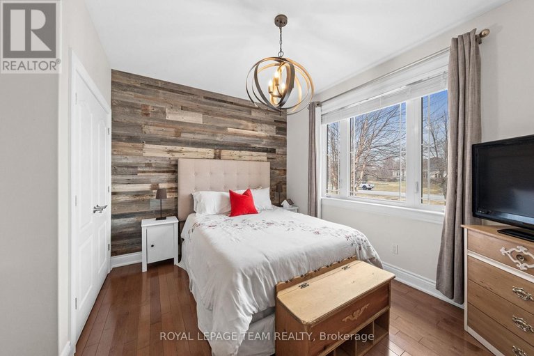 29597275/6673-pebble-trail-way/greely/ottawa/ontario/K4P0B6_24