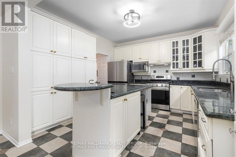 29662380/1404-montresor-way/fallingbrookridgemount/ottawa/ontario/K4A3C5_11