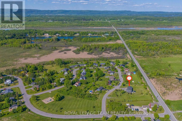 28397183/126-grasshopper-lane/dunrobin-shores/ottawa/ontario/K0A1T0_44