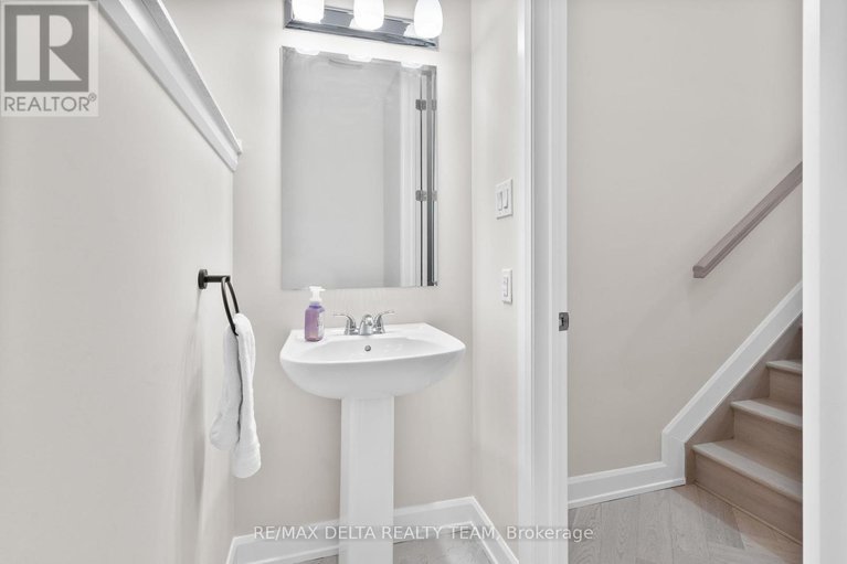 28323311/820-mercier-crescent/orleans-village/ottawa/ontario/K1W0N6_33
