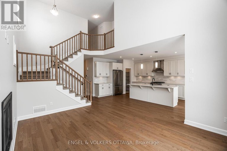 28591780/683-fisher-street/north-grenville-twp-kemptville-south/north-grenville/ontario/K0G1J0_16