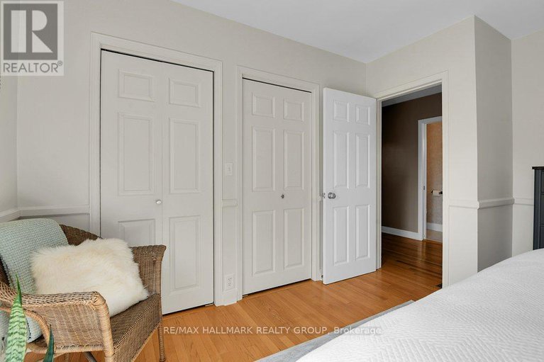 28891656/14-roundhay-drive/manordale/ottawa/ontario/K2G1B5_18