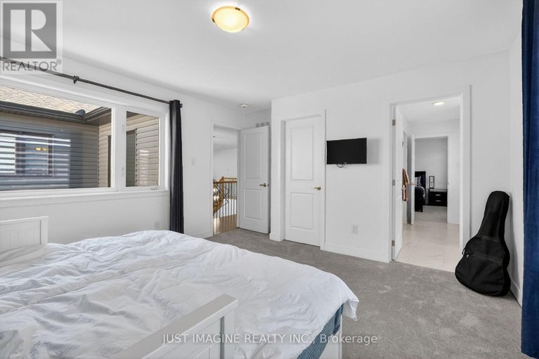 29583767/32-edenbridge-court/mer-bleuebradley-estatesanderson-park/ottawa/ontario/K1W0P1_35