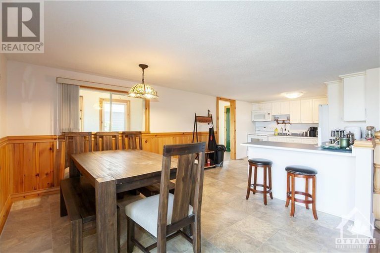 27522542/64-rossel-trail/muskrat-lake/cobden/ontario/K0J1K0_8