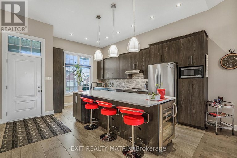 29622056/59-pilon-street/lorignal/champlain/ontario/K0B1K0_3