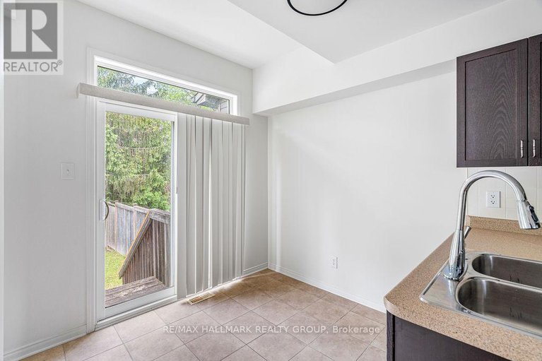 28555725/217-vision-street/riverside-southgloucester-glen/ottawa/ontario/K4M0B5_17