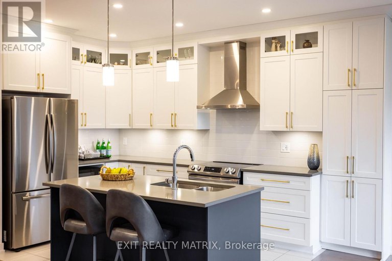 29159209/6487-renaud-road/mer-bleuebradley-estatesanderson-park/ottawa/ontario/K1W0R8_5