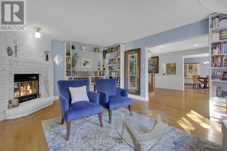 29119545/5593-whitewood-avenue-s/manotick-village-manotick-estates/ottawa/ontario/K4M1E1_12