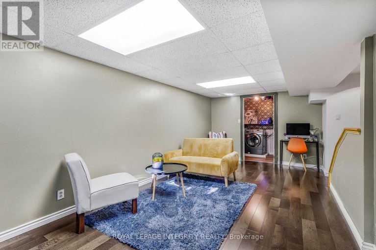 28956681/1454-deavy-way/bilberry-creekqueenswood-heights/ottawa/ontario/K1E2W8_27