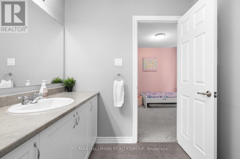 28841816/514-arum-terrace/avalon-west/ottawa/ontario/K4A3V1_29