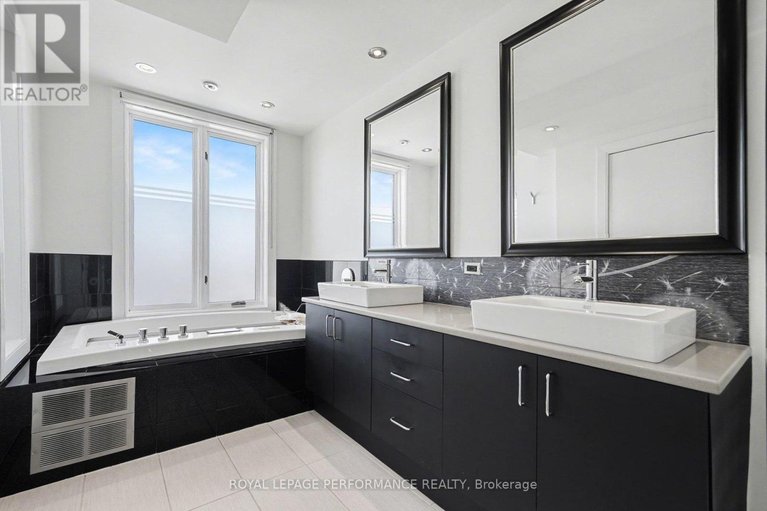 29515520/805-kingsmere-avenue/mckellar-heightsglabar-park/ottawa/ontario/K2A3J8_28