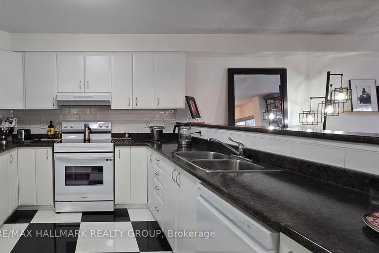 29657131/158-fordham-private/central-park/ottawa/ontario/K2C4G5_4