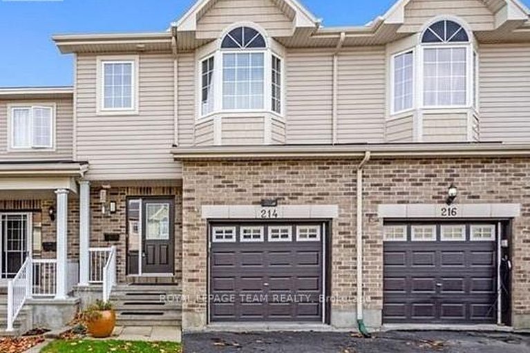 214 Cityview Crescent