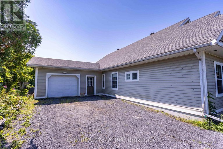 28736196/20306-lochiel-street-w/alexandria/north-glengarry/ontario/K0C1A0_3