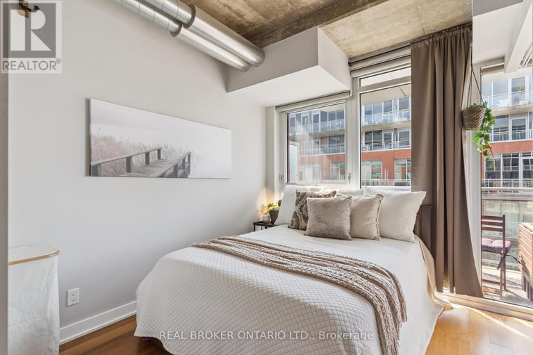 28528620/623-349-mcleod-street/ottawa-centre/ottawa/ontario/K2P0S1_8