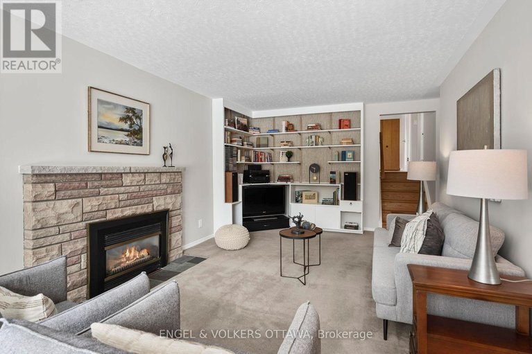 29579181/2125-valley-drive/elmvale-acresurbandale/ottawa/ontario/K1G2P6_6