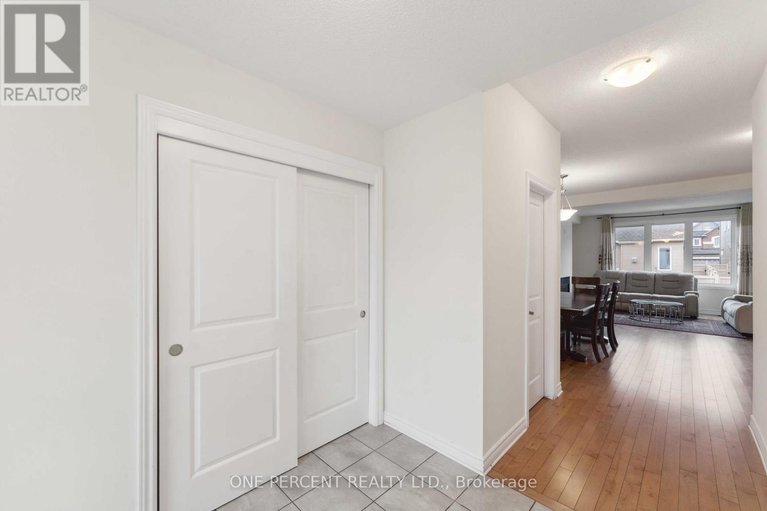 28402799/552-genevriers-street/avalon-west/ottawa/ontario/K4A3W4_2